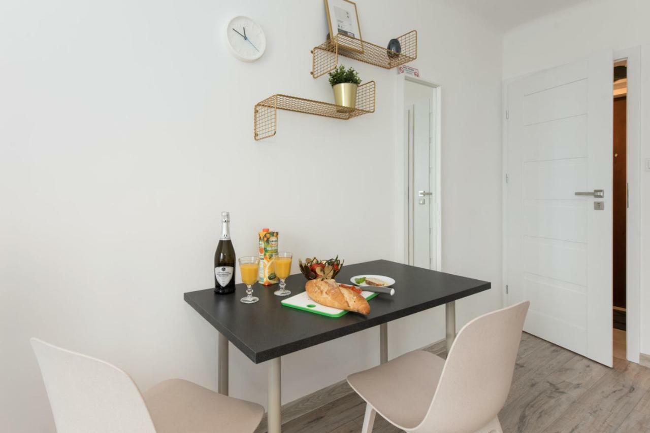 ורשה Superapart Belwederska A Ministudio, Balcony, Kitchen, Pet-Friendly, Tv & Wifi מראה חיצוני תמונה